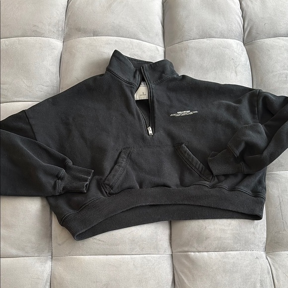 Hollister Black Half-Zip Womens Sweatshirt size small - Picture 1 of 6
